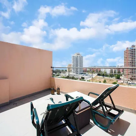 Διαμέρισμα Modern In With Swimming Pool